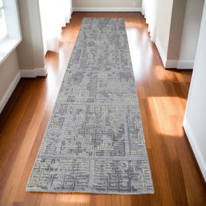 HomeRoots 4' Hand Woven Gray and Ivory Abstract Area Rug – Contemporary Style for Modern Home Décor 10' Runner 513558