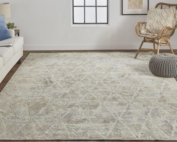 HomeRoots 4' Taupe and Gray Abstract Hand Woven Area Rug - Artisan Crafted for Comfort and Style in Any Room 4' X 6' 513571