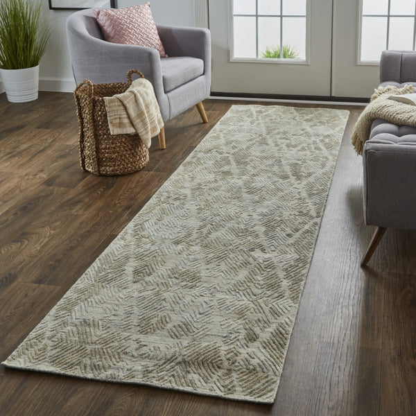 HomeRoots 4' Taupe and Gray Abstract Hand Woven Area Rug - Artisan Crafted for Comfort and Style in Any Room 8' Runner 513577