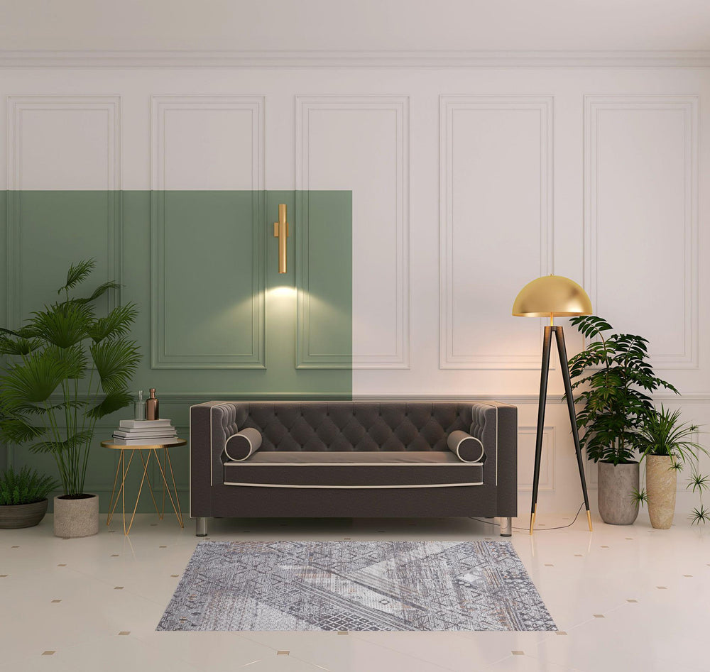 Homeroots 4' X 6' Ivory And Gray Geometric Power Loom Distressed Stain Resistant Area Rug  Polyester 513769