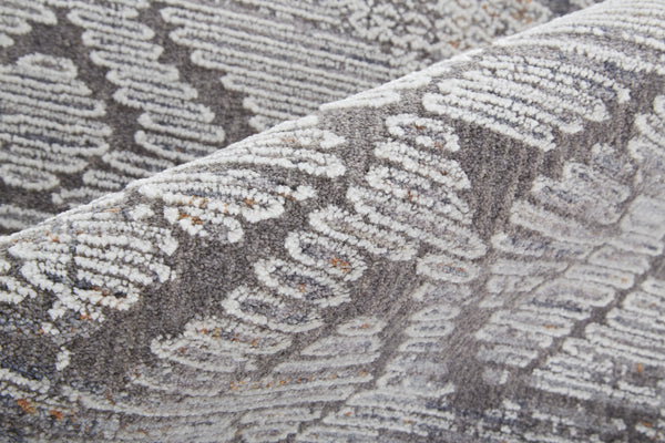 Homeroots 12' X 15' Ivory And Gray Geometric Power Loom Distressed Stain Resistant Area Rug  Polyester 513776