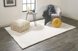 Homeroots 4' X 6' White Shag Area Rug White Polyester 514274