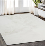 Homeroots 5' X 7' White Shag Area Rug White Polyester 514275