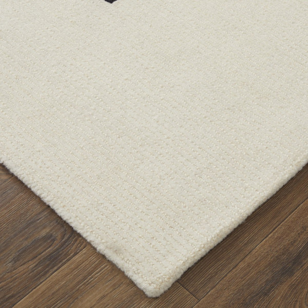 HomeRoots 4' Soft Gray and Ivory Wool Area Rug with Abstract Geometric Design for Modern Living Spaces 4' X 6' 514372