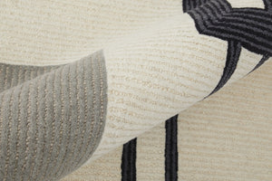 HomeRoots 4' Soft Gray and Ivory Wool Area Rug with Abstract Geometric Design for Modern Living Spaces 5' X 8' 514373