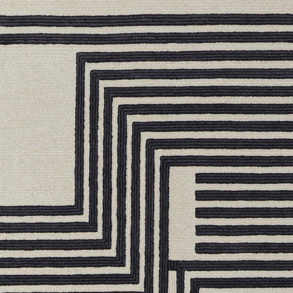 HomeRoots 4' Gray and Black Abstract Geometric Wool Area Rug – Hand-Tufted Artisan Design for Modern Spaces 8' X 10' 514381