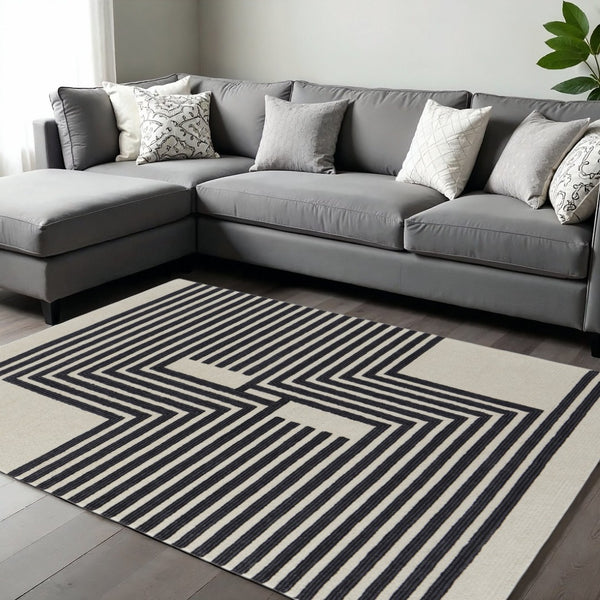 HomeRoots 4' Gray and Black Abstract Geometric Wool Area Rug – Hand-Tufted Artisan Design for Modern Spaces 9' X 12' 514382