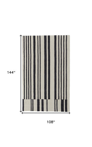 HomeRoots 4' Luxurious Ivory and Black Hand-Tufted Wool Abstract Area Rug for Modern Home Décor Elegance 9' X 12' 514389