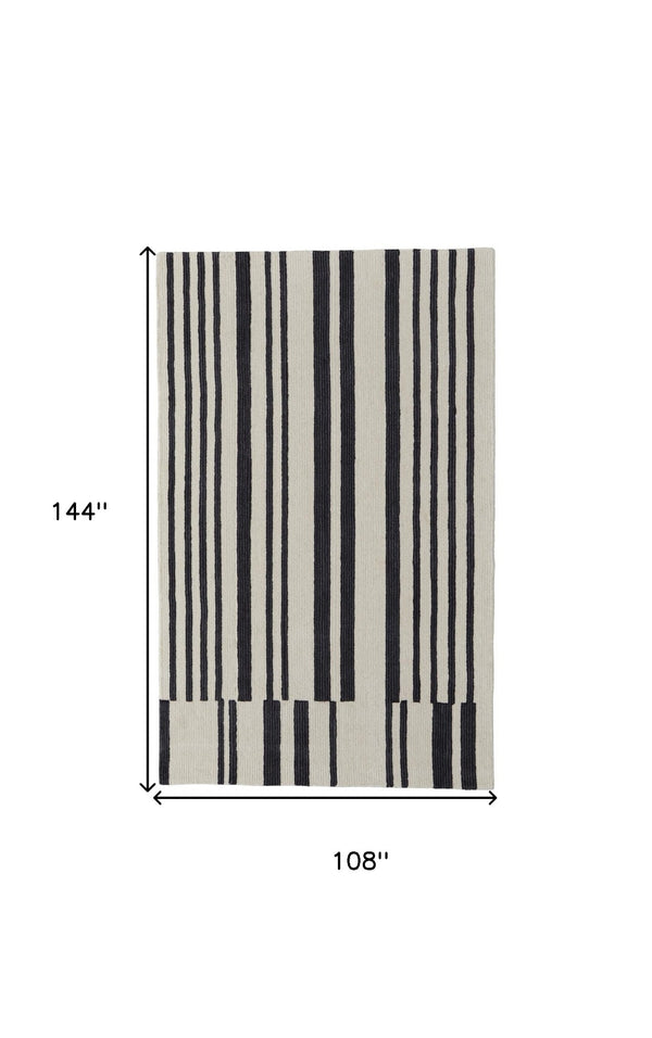 HomeRoots 4' Luxurious Ivory and Black Hand-Tufted Wool Abstract Area Rug for Modern Home Décor Elegance 9' X 12' 514389