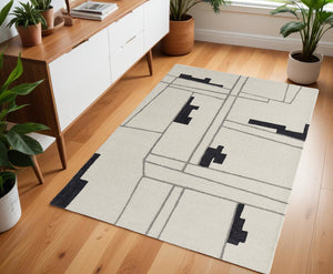 Homeroots 4' X 6' Gray And Ivory Wool Abstract Hand Tufted Area Rug  Wool 514393