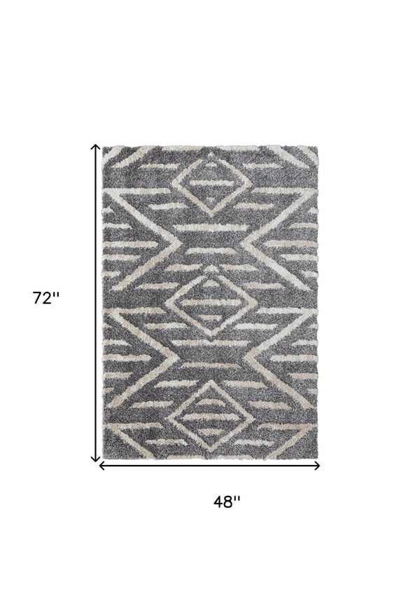 HomeRoots 4' Gray and Ivory Geometric Area Rug - Stain Resistant, Modern Design for Contemporary Spaces 4' X 6' 514499