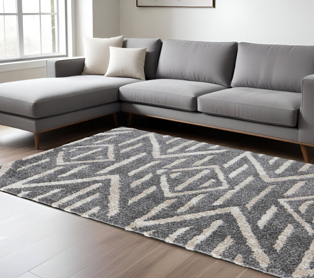 HomeRoots 4' Gray and Ivory Geometric Area Rug - Stain Resistant, Modern Design for Contemporary Spaces 8' X 10' 514502