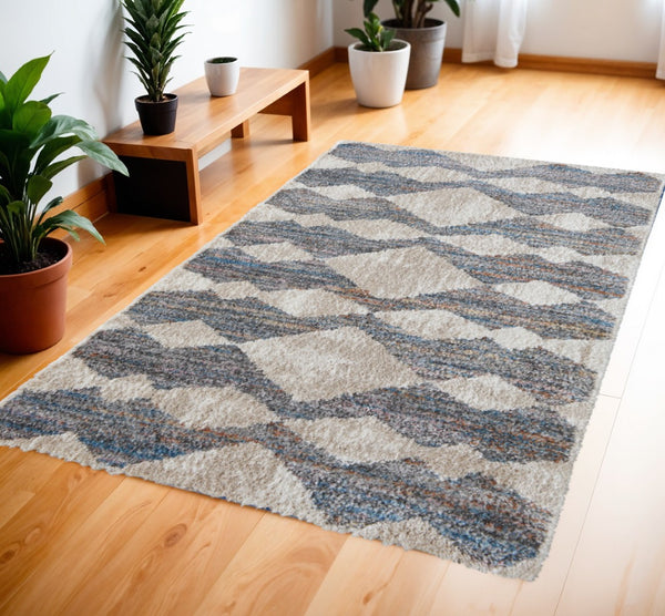 HomeRoots 4' Stylish Ivory Gray and Blue Chevron Area Rug – Durable, Stain Resistant, Perfect for Modern Homes 4' X 6' 514541