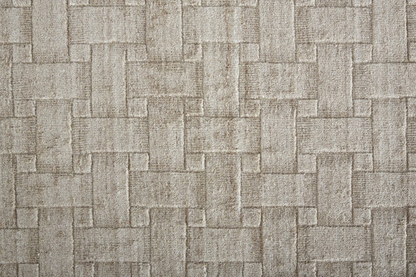 HomeRoots 4' Hand Woven Area Rug in Ivory and Brown Stripes - Artisan Crafted for Timeless Elegance and Style 5' x 8' 514736