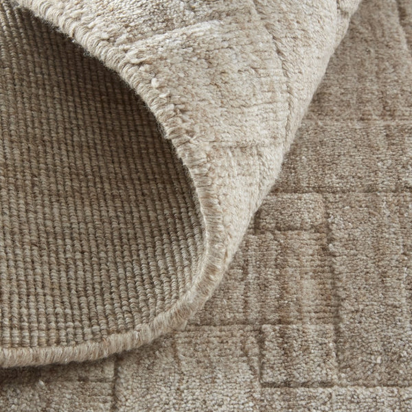 HomeRoots 2' Hand-Woven Ivory and Brown Striped Area Rug - Timeless Style for Any Room with Unique Character 2' X 3' 514741