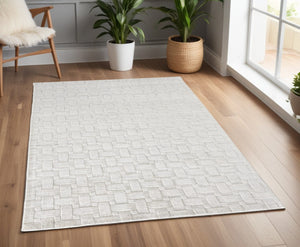 HomeRoots 4' Silver and White Striped Hand-Woven Area Rug - Elegant, Artisan-Made Soft Viscose for Any Space 4' X 6' 514742