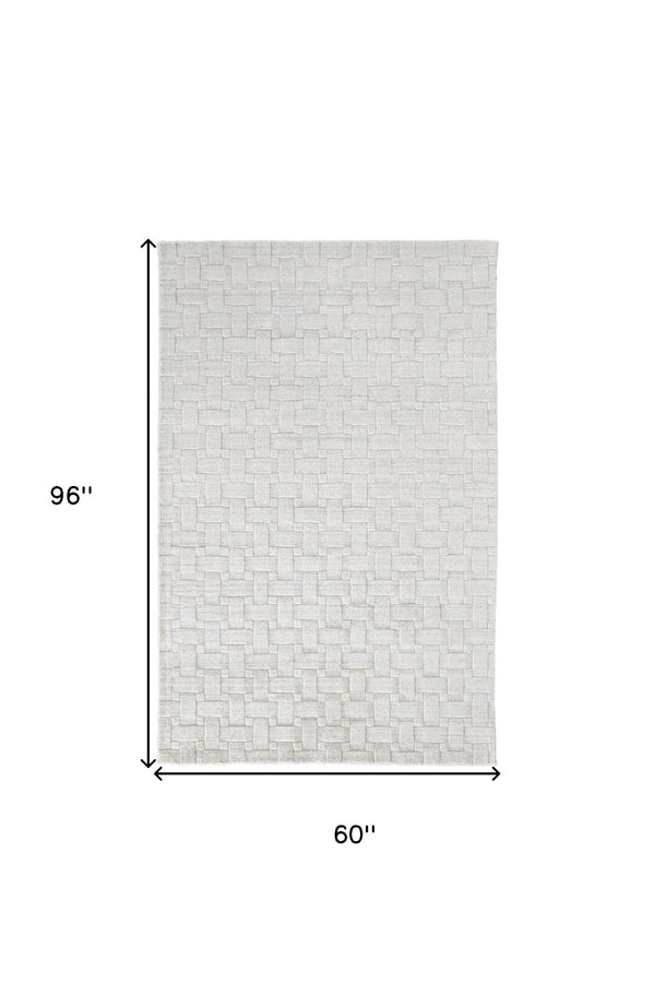 HomeRoots 4' Silver and White Striped Hand-Woven Area Rug - Elegant, Artisan-Made Soft Viscose for Any Space 5' X 8' 514743