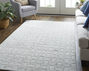 HomeRoots 2' Hand-Woven Silver and White Striped Area Rug - Elegant, Unique Design for Modern Interiors 2' X 3' 514748
