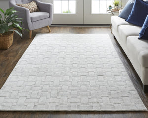 HomeRoots 2' Hand-Woven Silver and White Striped Area Rug - Elegant, Unique Design for Modern Interiors 2' X 3' 514748