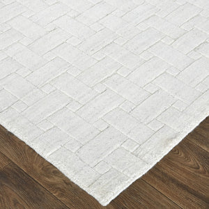 HomeRoots 2' Hand-Woven Silver and White Striped Area Rug - Elegant, Unique Design for Modern Interiors 2' X 3' 514748