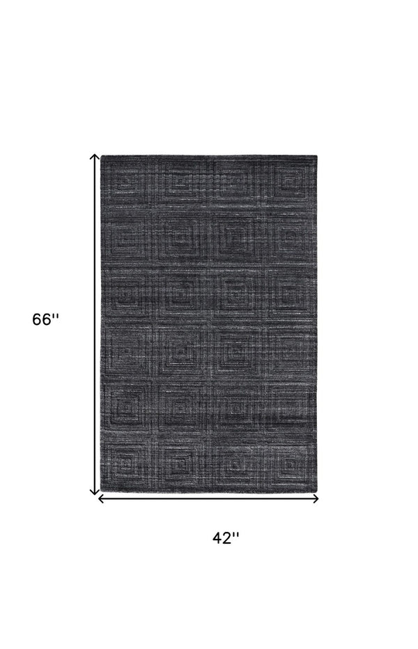 HomeRoots 4' Hand-Woven Gray and Black Geometric Area Rug – Contemporary Style, Soft Underfoot, Artisan Crafted 4' X 6' 514756
