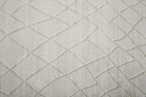 HomeRoots 4' Hand-Woven Gray and Ivory Striped Area Rug - Timeless Design for Living Spaces and Bedrooms 9' X 12' 514773