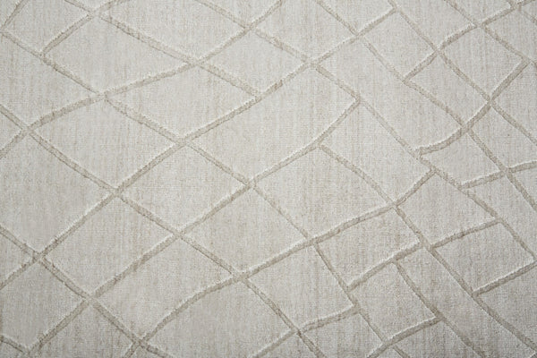 HomeRoots 4' Hand-Woven Gray and Ivory Striped Area Rug - Timeless Design for Living Spaces and Bedrooms 9' X 12' 514773