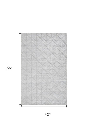 HomeRoots 4' Modern Hand-Woven Area Rug in White and Silver Geometric Design for Chic Home Décor Style 4' X 6' 514777