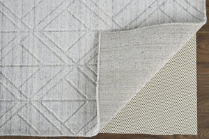 HomeRoots 4' Modern Hand-Woven Area Rug in White and Silver Geometric Design for Chic Home Décor Style 5' X 8' 514778