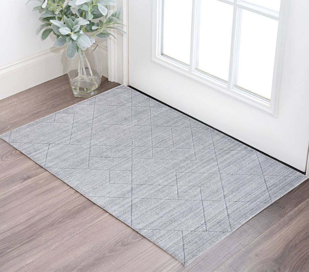 HomeRoots 2' Hand-Woven Gray and Silver Striped Area Rug - Elegant Design for Modern or Traditional Spaces 2' X 3' 514797