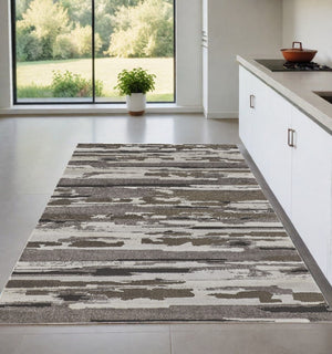HomeRoots 4' Abstract Distressed Area Rug in Gray, Ivory & Brown - Durable, Family-Friendly Design for Homes 4' X 6' 514907