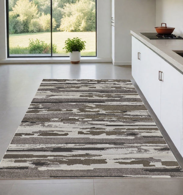 HomeRoots 4' Abstract Distressed Area Rug in Gray, Ivory & Brown - Durable, Family-Friendly Design for Homes 4' X 6' 514907