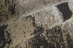 HomeRoots 4' Brown and Ivory Abstract Area Rug - Stylish, Durable, and Low-Maintenance for Modern Spaces 8' Runner 514929