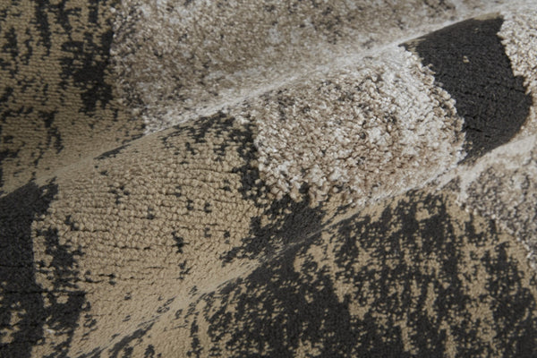 HomeRoots 4' Brown and Ivory Abstract Area Rug - Stylish, Durable, and Low-Maintenance for Modern Spaces 8' Runner 514929