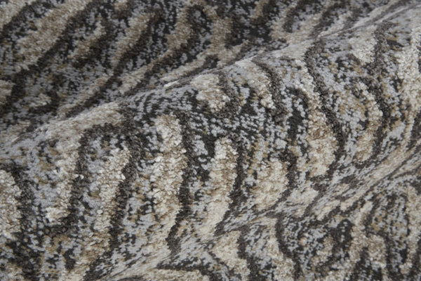 HomeRoots 4' Gray and Ivory Abstract Area Rug - Stylish, Stain-Resistant Power Loom Design for Modern Homes 8' X 10' 514957