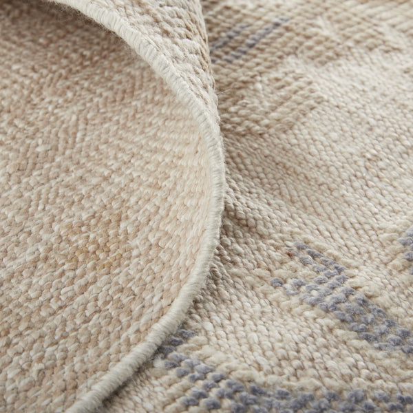 Homeroots 5' X 8' Ivory And Blue Floral Hand Knotted Area Rug  Pet 514964