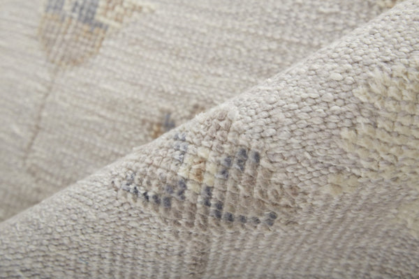 HomeRoots 4' Hand-Knotted Ivory and Tan Floral Area Rug – Eco-Friendly, Stain-Resistant Design for Any Room 4' X 6' 514977