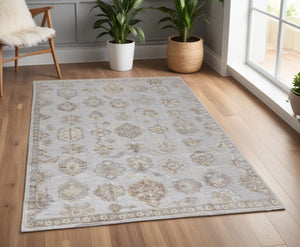 HomeRoots 4' Hand-Knotted Gray and Ivory Floral Area Rug - Timeless Elegance with Stain-Resistant Durability 4' X 6' 514984