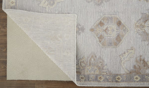 HomeRoots 4' Hand-Knotted Gray and Ivory Floral Area Rug - Timeless Elegance with Stain-Resistant Durability 8' X 10' 514986