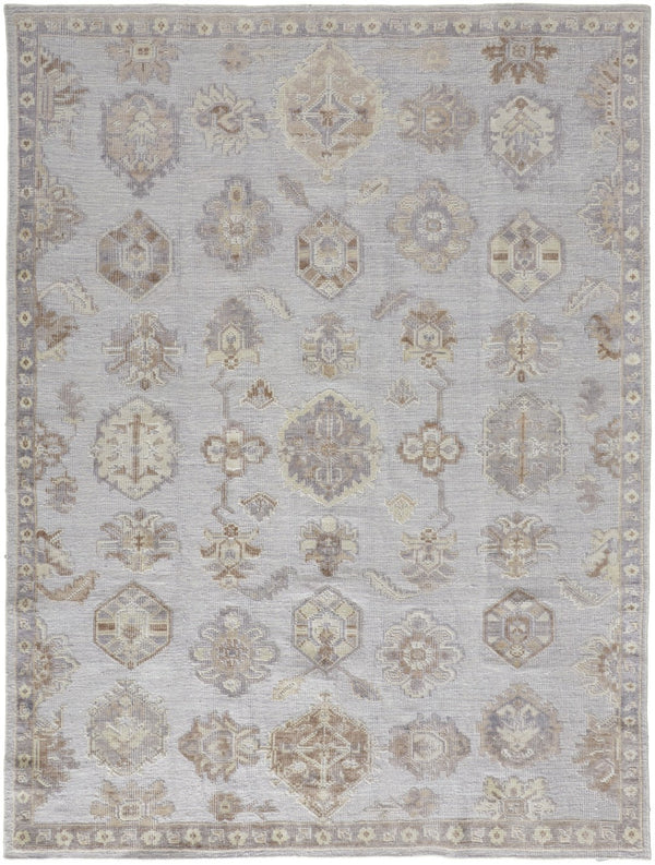 HomeRoots 4' Hand-Knotted Gray and Ivory Floral Area Rug - Timeless Elegance with Stain-Resistant Durability 8' X 10' 514986
