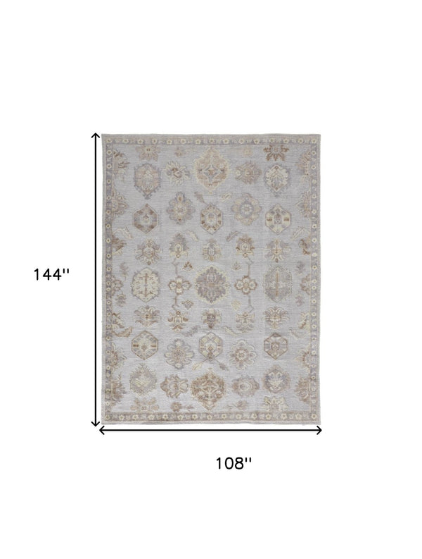 HomeRoots 4' Hand-Knotted Gray and Ivory Floral Area Rug - Timeless Elegance with Stain-Resistant Durability 9' X 12' 514987