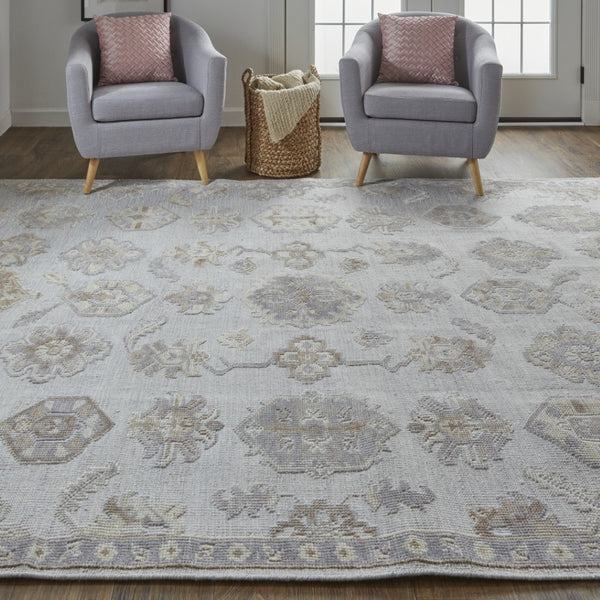 HomeRoots 4' Hand-Knotted Gray and Ivory Floral Area Rug - Timeless Elegance with Stain-Resistant Durability 10' X 14' 514988
