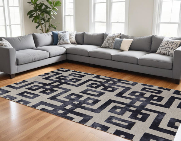 Homeroots 8' X 11' Ivory And Black Wool Tufted Handmade Area Rug  Wool 515243