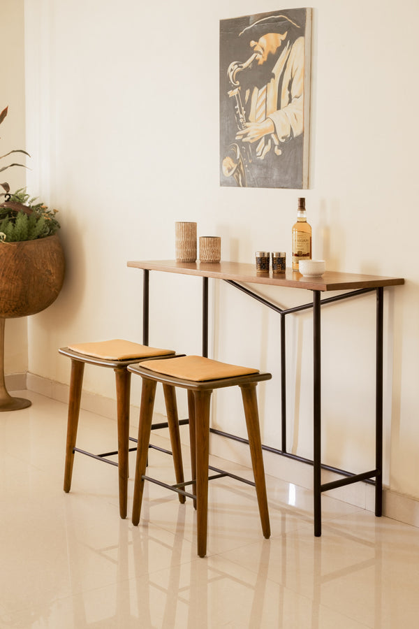 Homeroots 24" Cream And Brown Solid Wood Backless Counter Height Bar Chair   515490