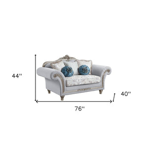 HomeRoots 76" Light Gray Linen Loveseat with Platinum Accents & Toss Pillows - Stylish Comfort for Any Space 515726