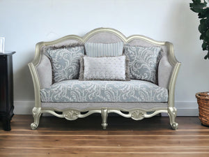 HomeRoots 66" Light Gray Linen Damask Loveseat with Toss Pillows - Elegant, Comfortable, and Stylish Seating 515727