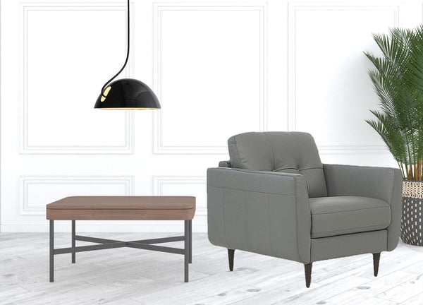 Homeroots 35" Pesto Green Genuine Leather And Black Tufted Arm Chair   515766