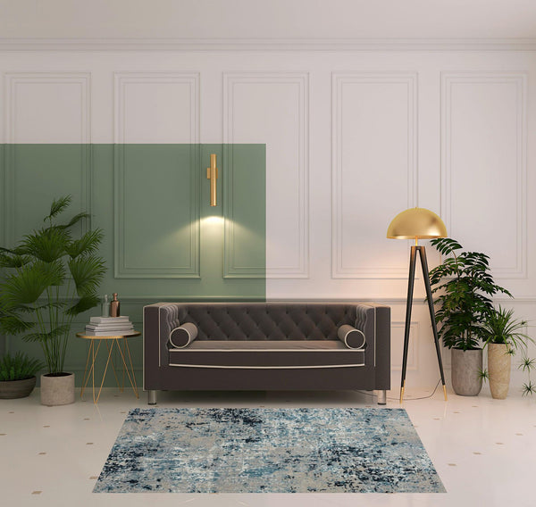 Homeroots 5' X 7' Blue Abstract Distressed Washable Area Rug  Polyester 515814