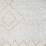 Homeroots 5' X 7' Cream Diamond Area Rug Cream Polypropylene 515921