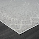 Homeroots 5' X 7' Gray Diamond Area Rug Gray Polypropylene 515923